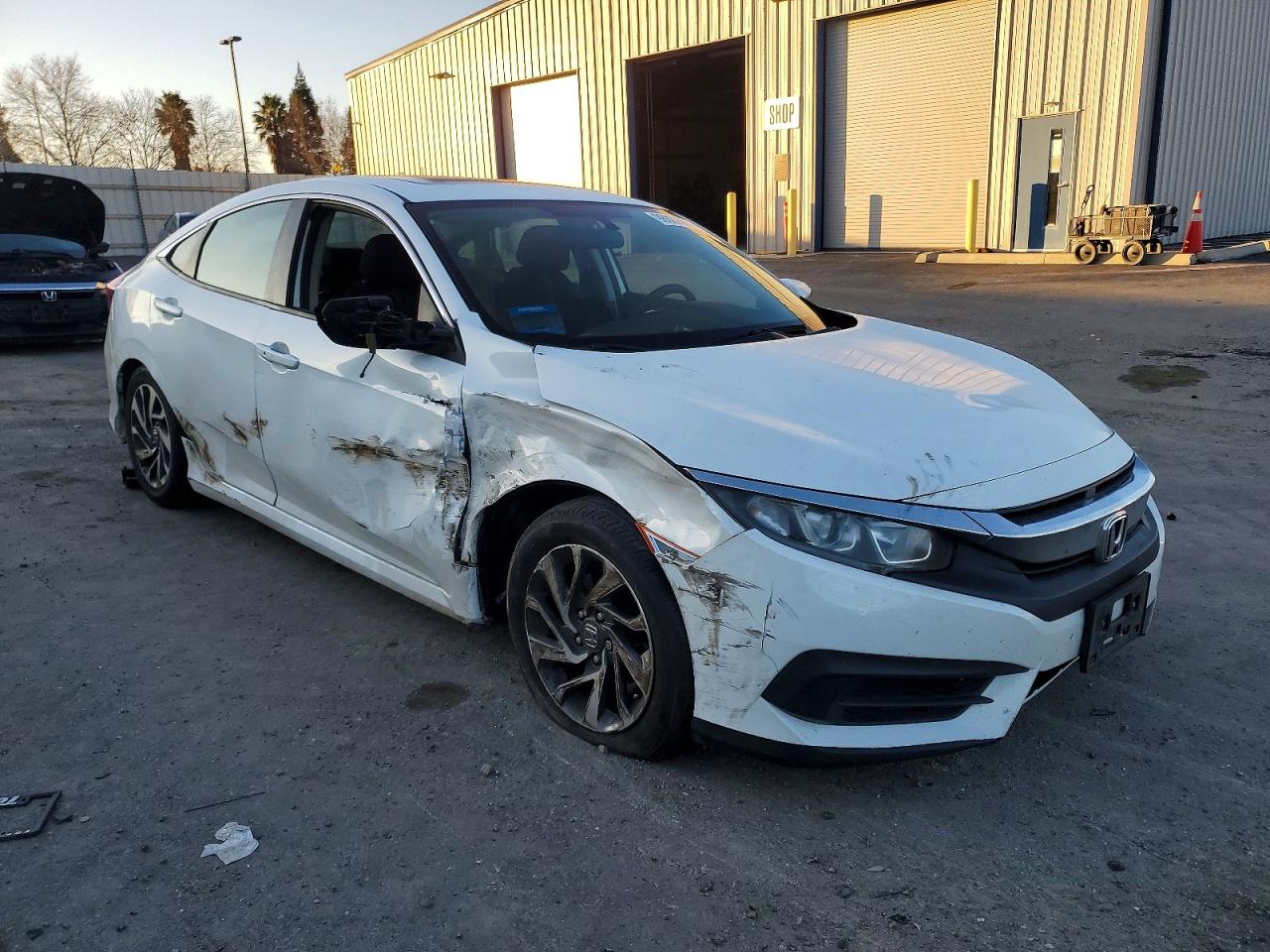 2017 HONDA CIVIC EX photo 4