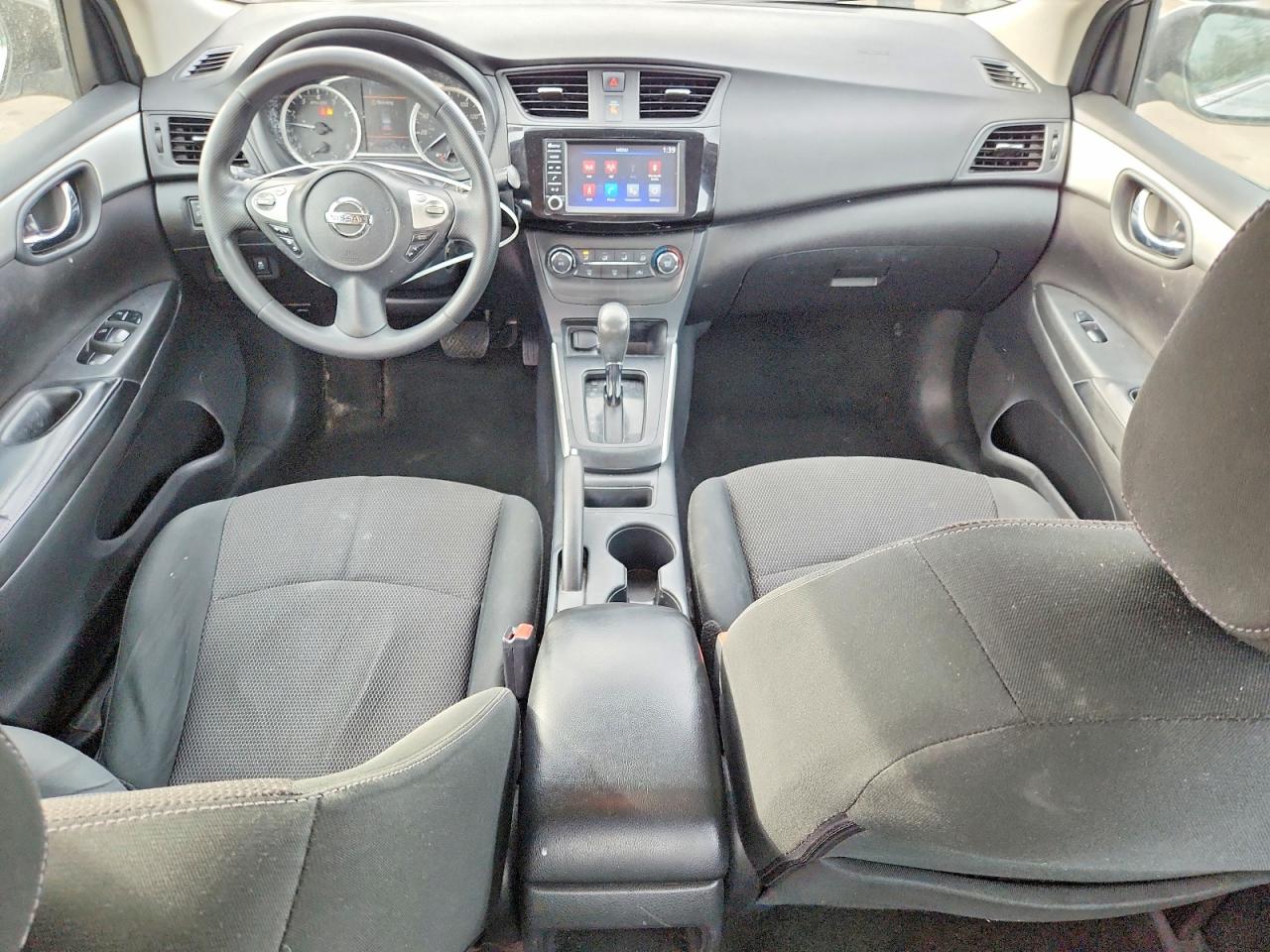 2019 NISSAN SENTRA S photo 8