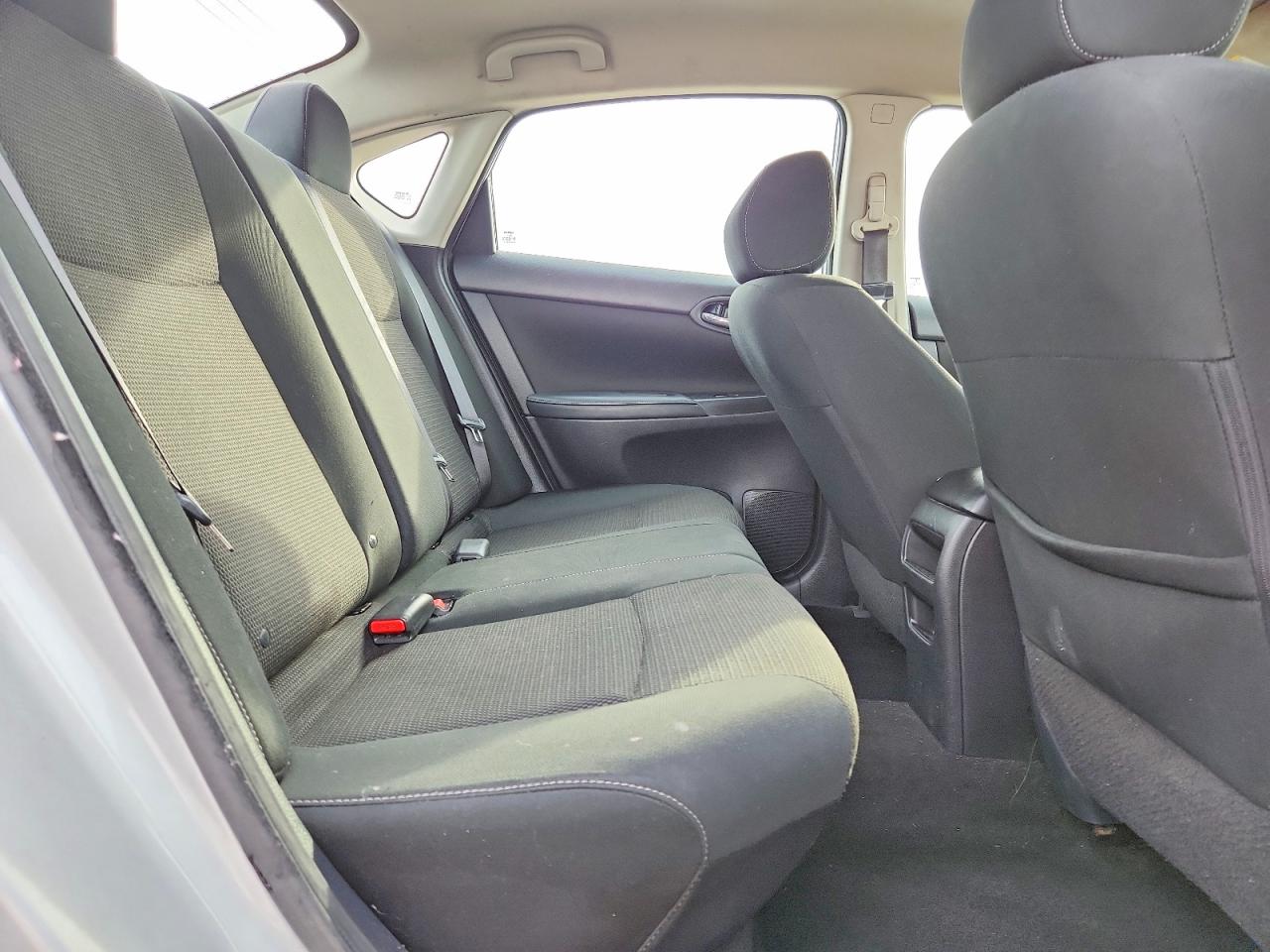 2019 NISSAN SENTRA S photo 10