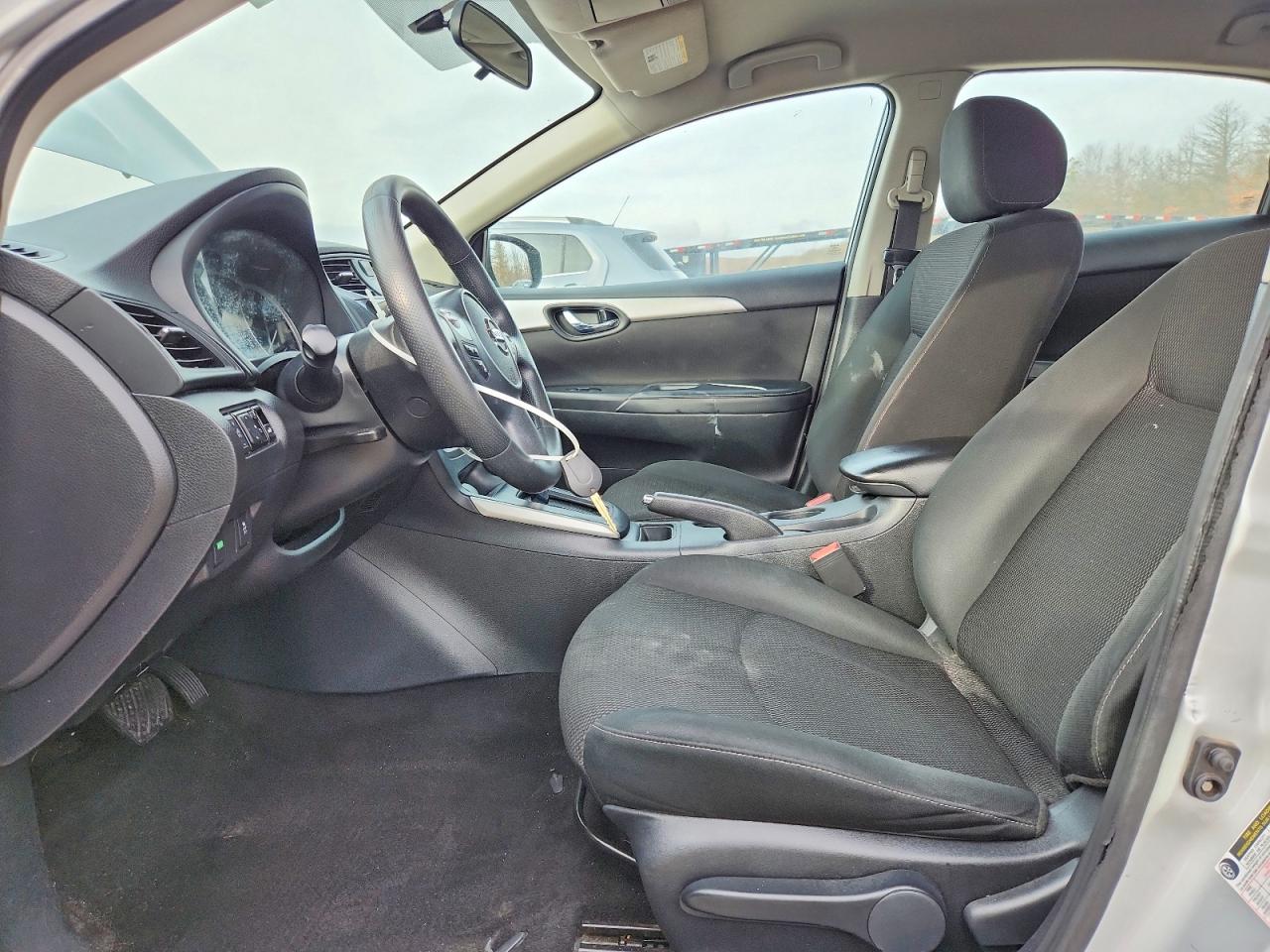 2019 NISSAN SENTRA S photo 7