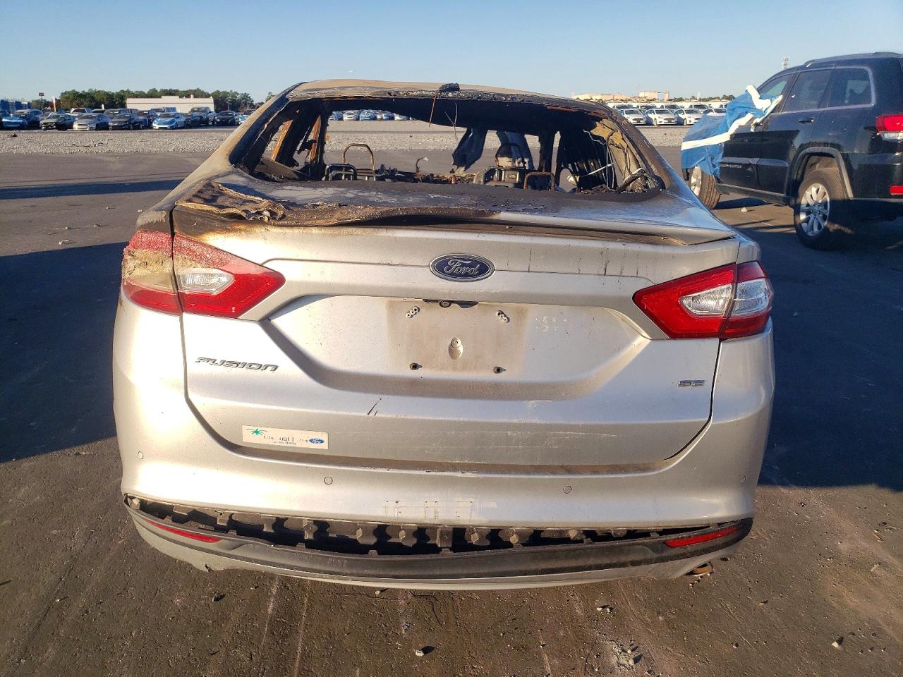 2016 FORD FUSION SE photo 6