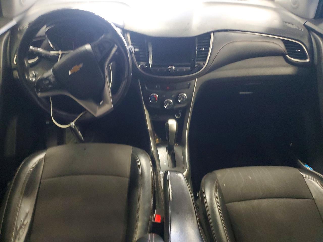 2020 CHEVROLET TRAX 1LT photo 8