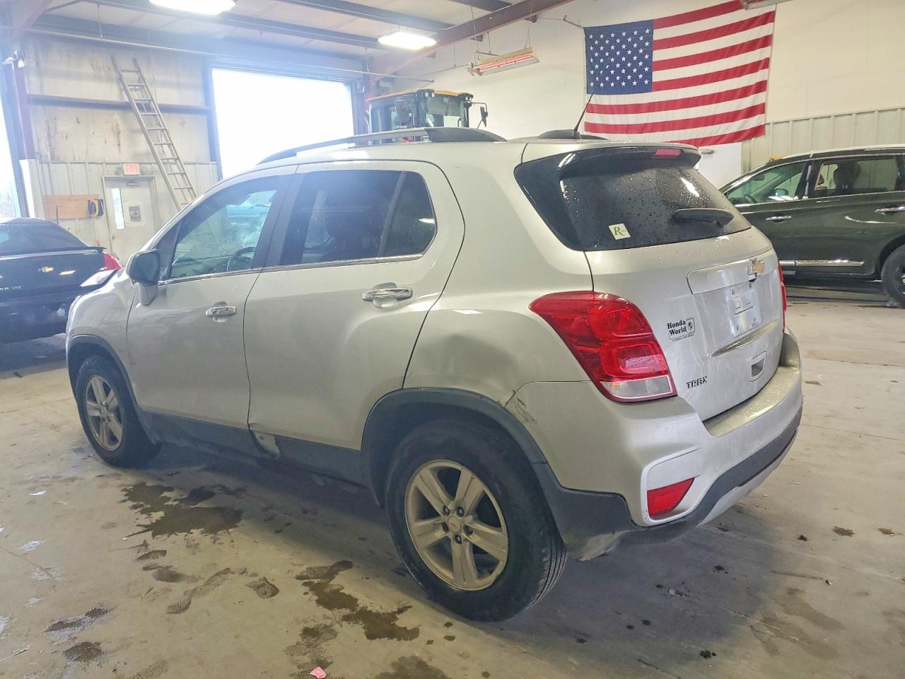 2020 CHEVROLET TRAX 1LT photo 2