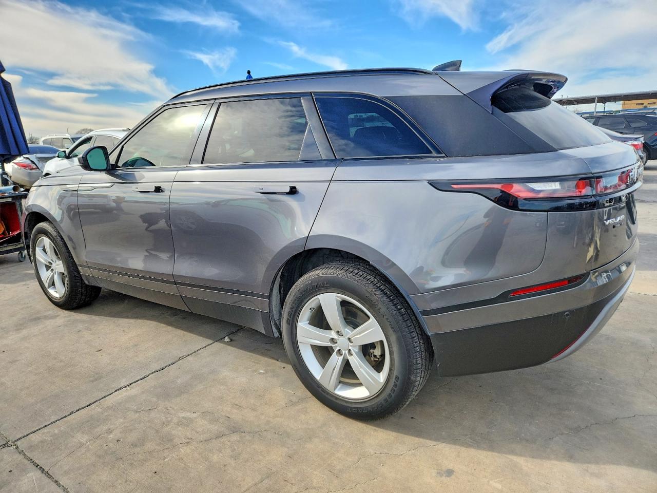 2018 LAND ROVER RANGE ROVER VELAR S photo 2
