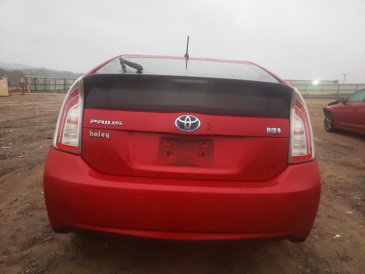 2012 TOYOTA PRIUS photo 6