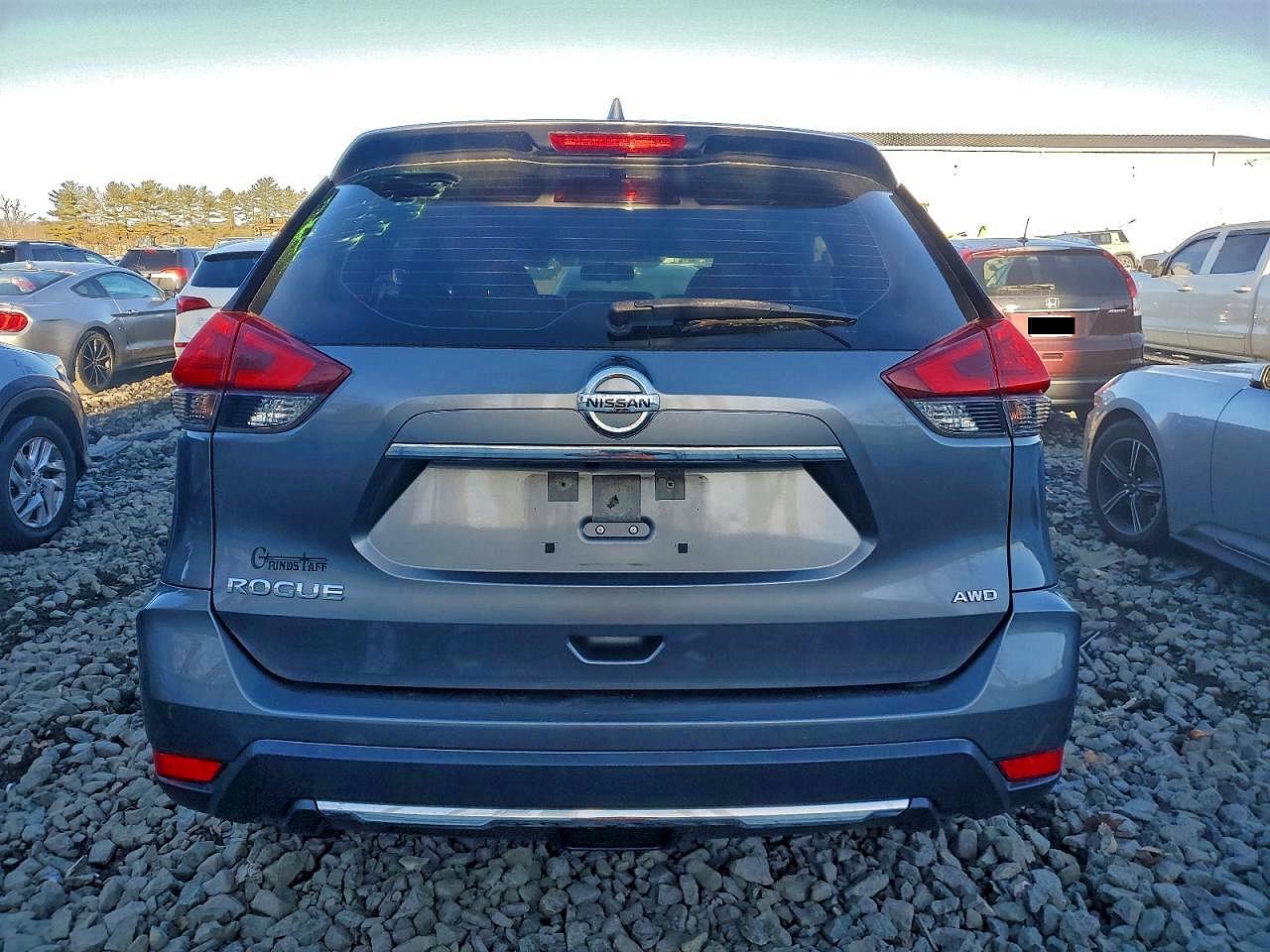 2017 NISSAN ROGUE S photo 6