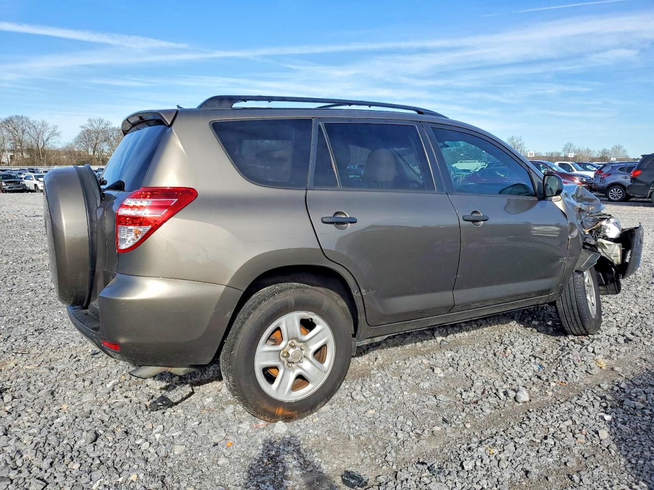 2011 TOYOTA RAV4 photo 3