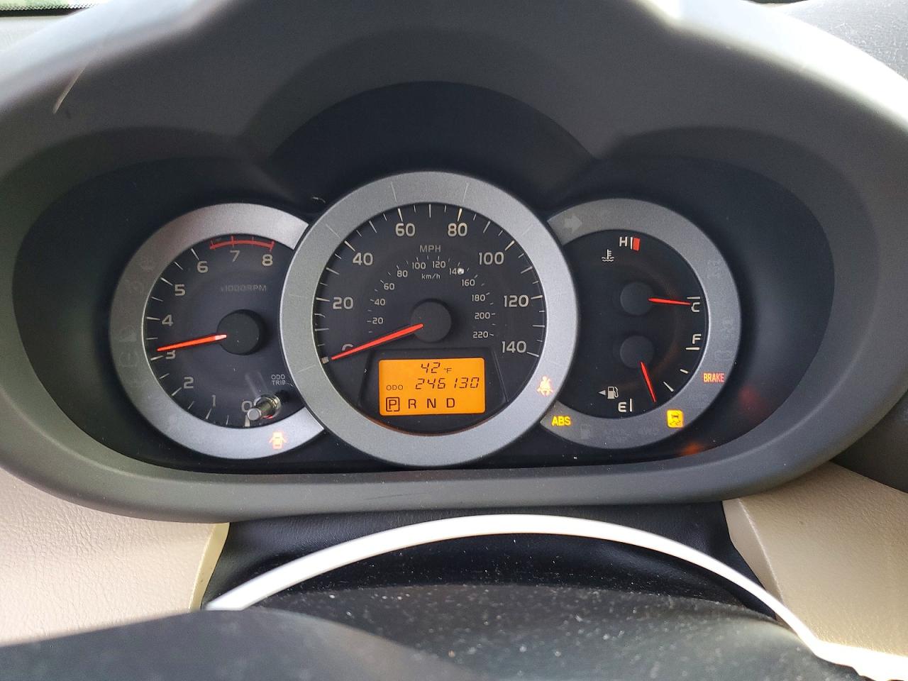 2011 TOYOTA RAV4 photo 9