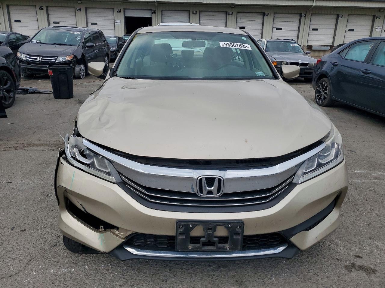 2017 HONDA ACCORD LX photo 5