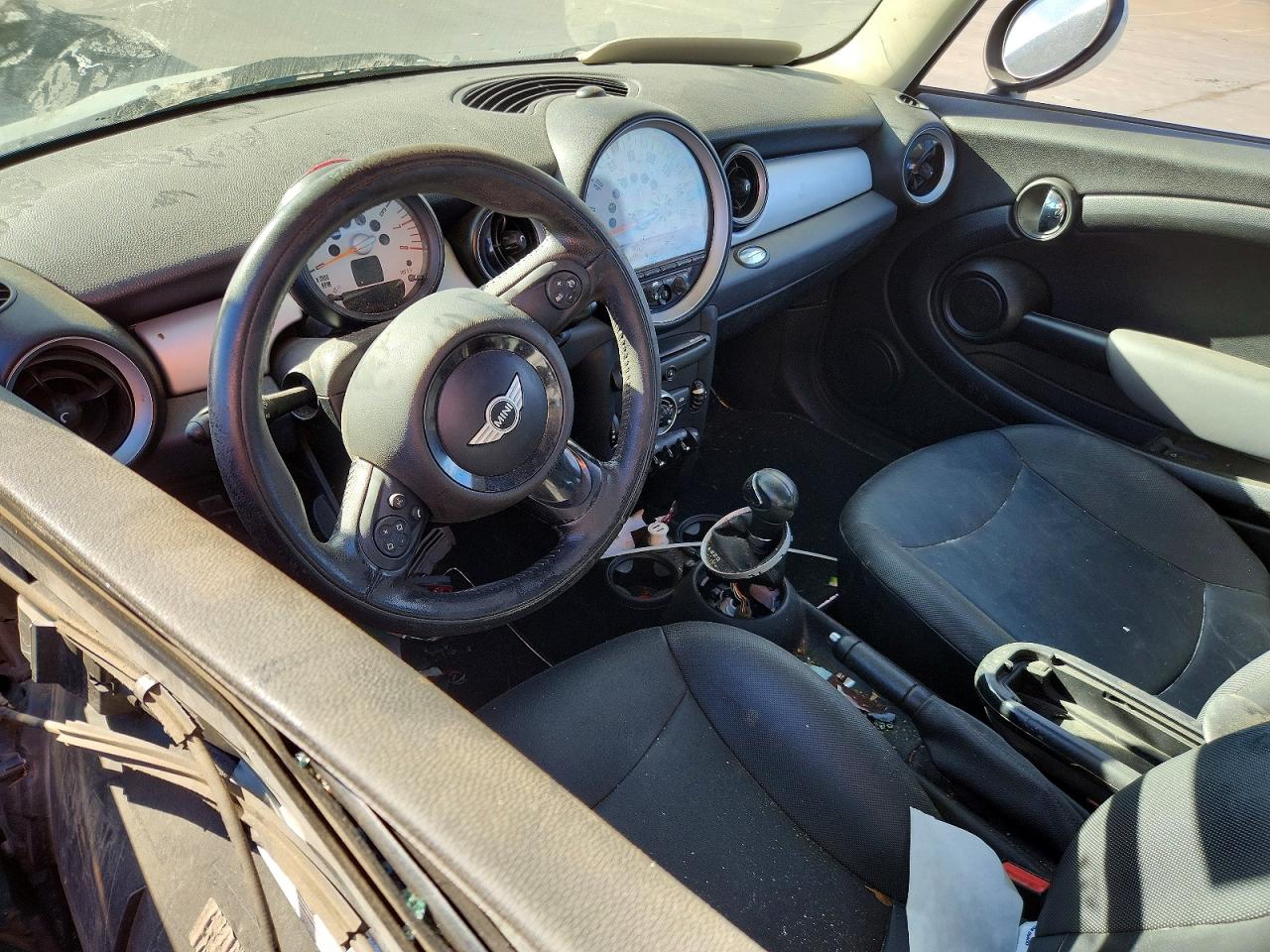 2012 MINI COOPER photo 8