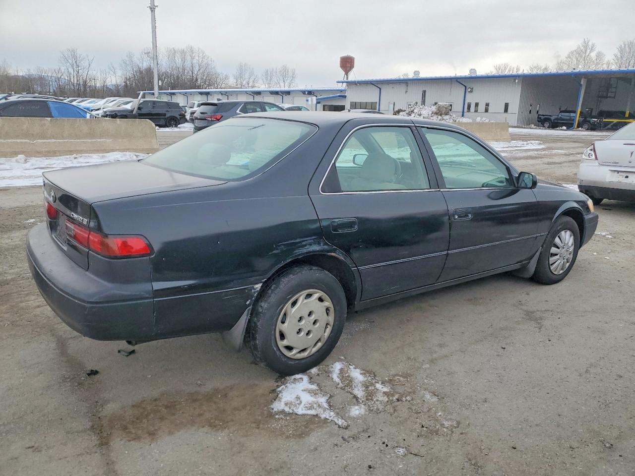 1999 TOYOTA CAMRY CE photo 3