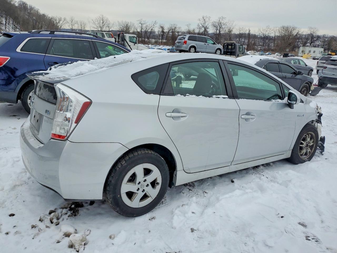 2010 TOYOTA PRIUS photo 3
