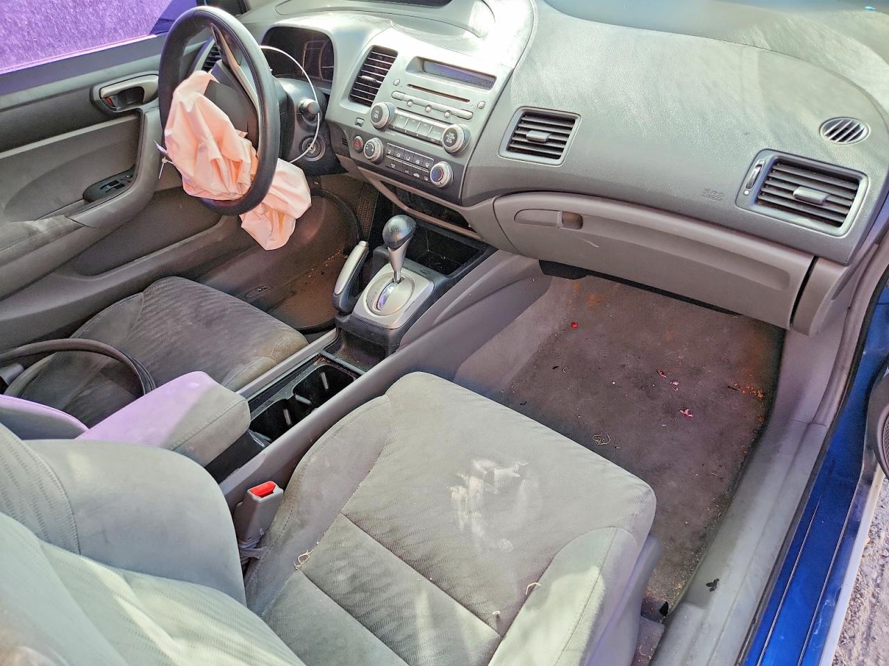 2011 HONDA CIVIC LX photo 8