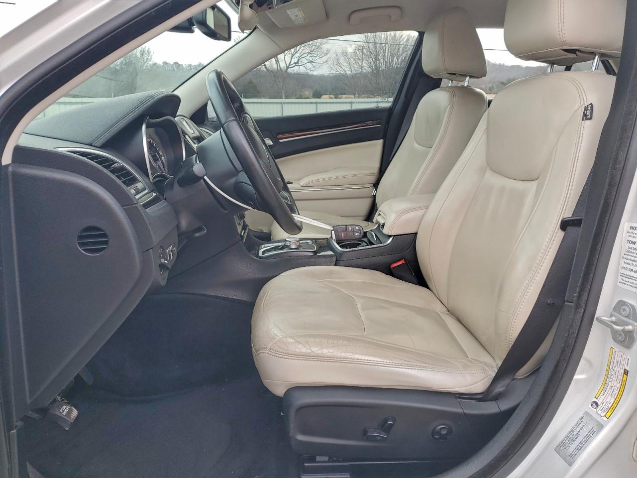 2015 CHRYSLER 300 LIMITED photo 7
