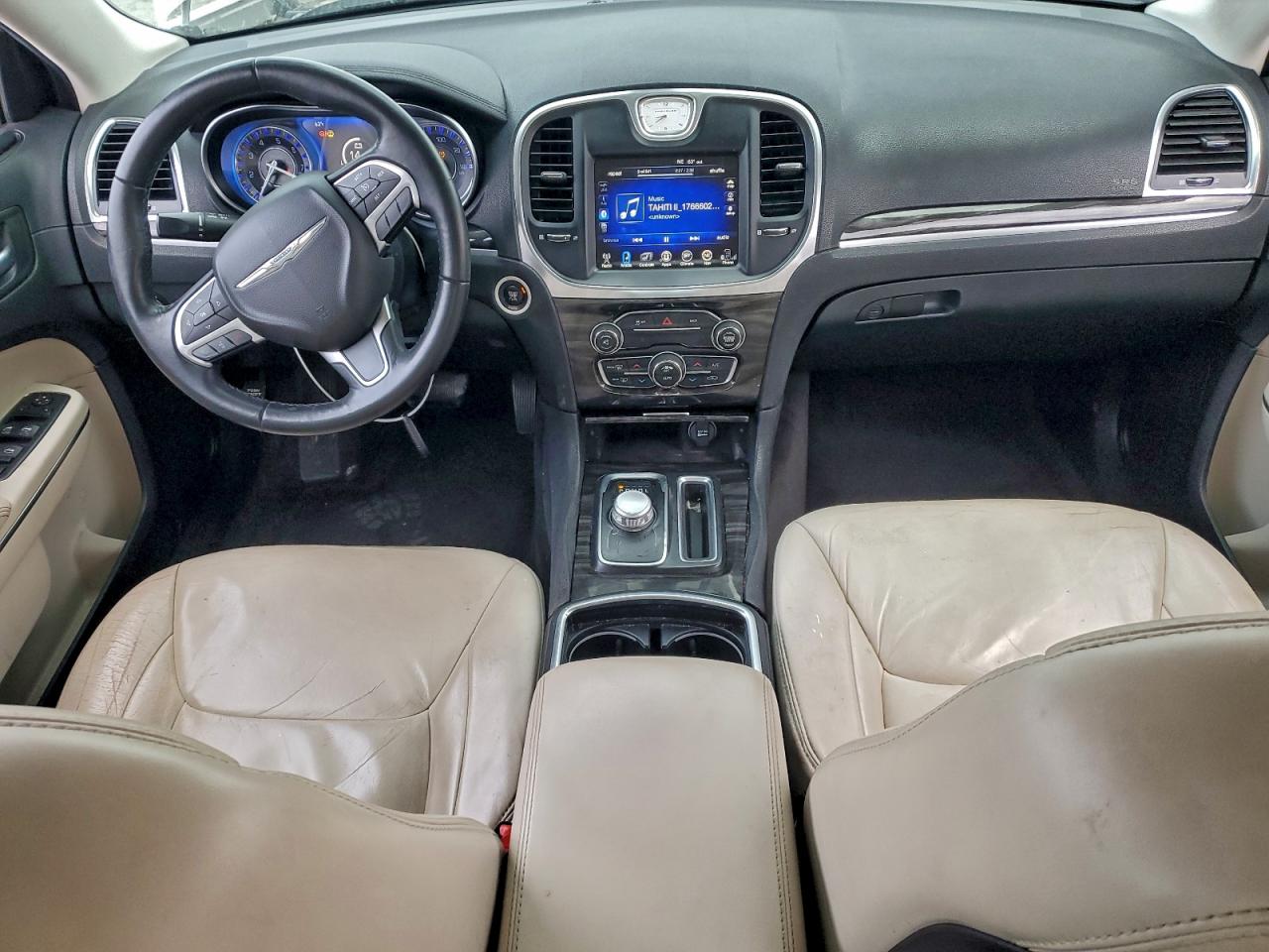2015 CHRYSLER 300 LIMITED photo 8