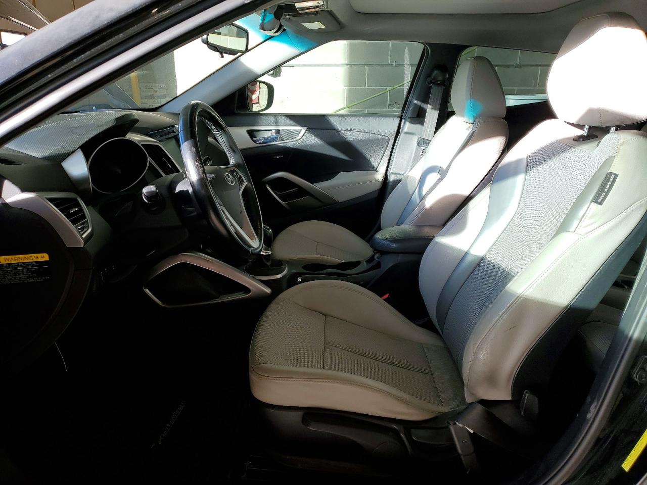 2014 HYUNDAI VELOSTER photo 7