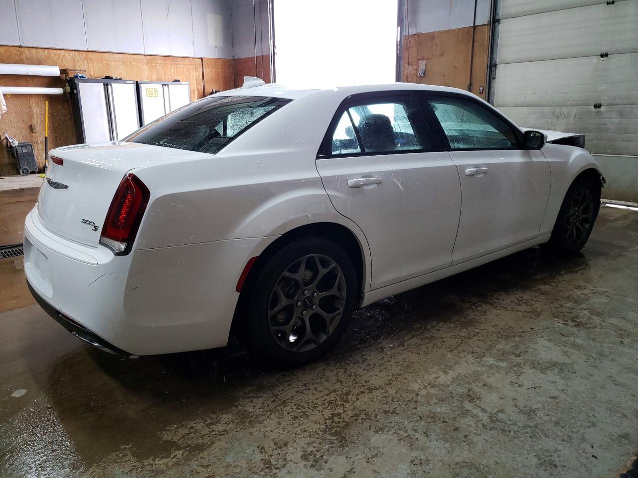 2016 CHRYSLER 300 S photo 3
