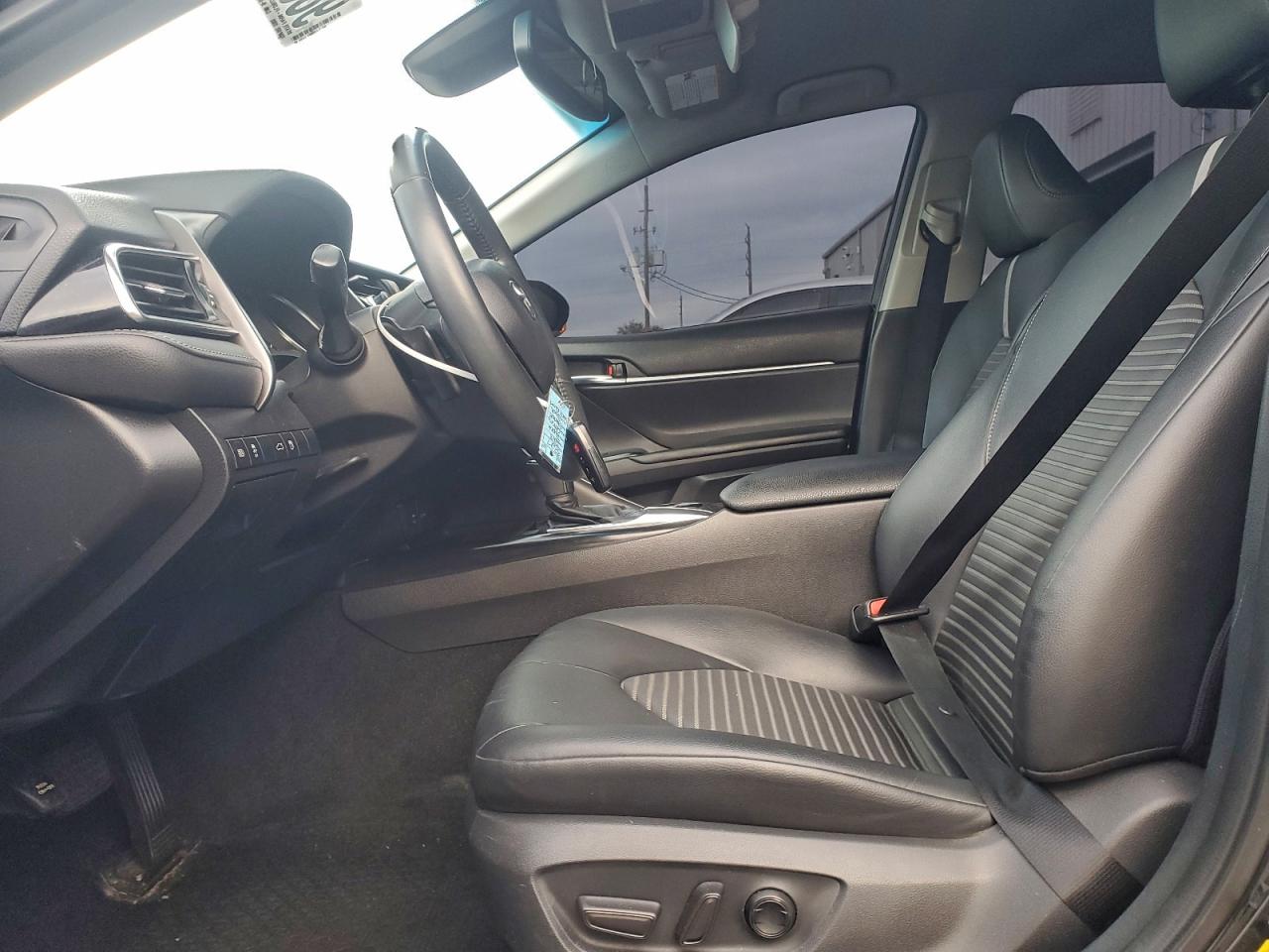 2018 TOYOTA CAMRY L photo 7