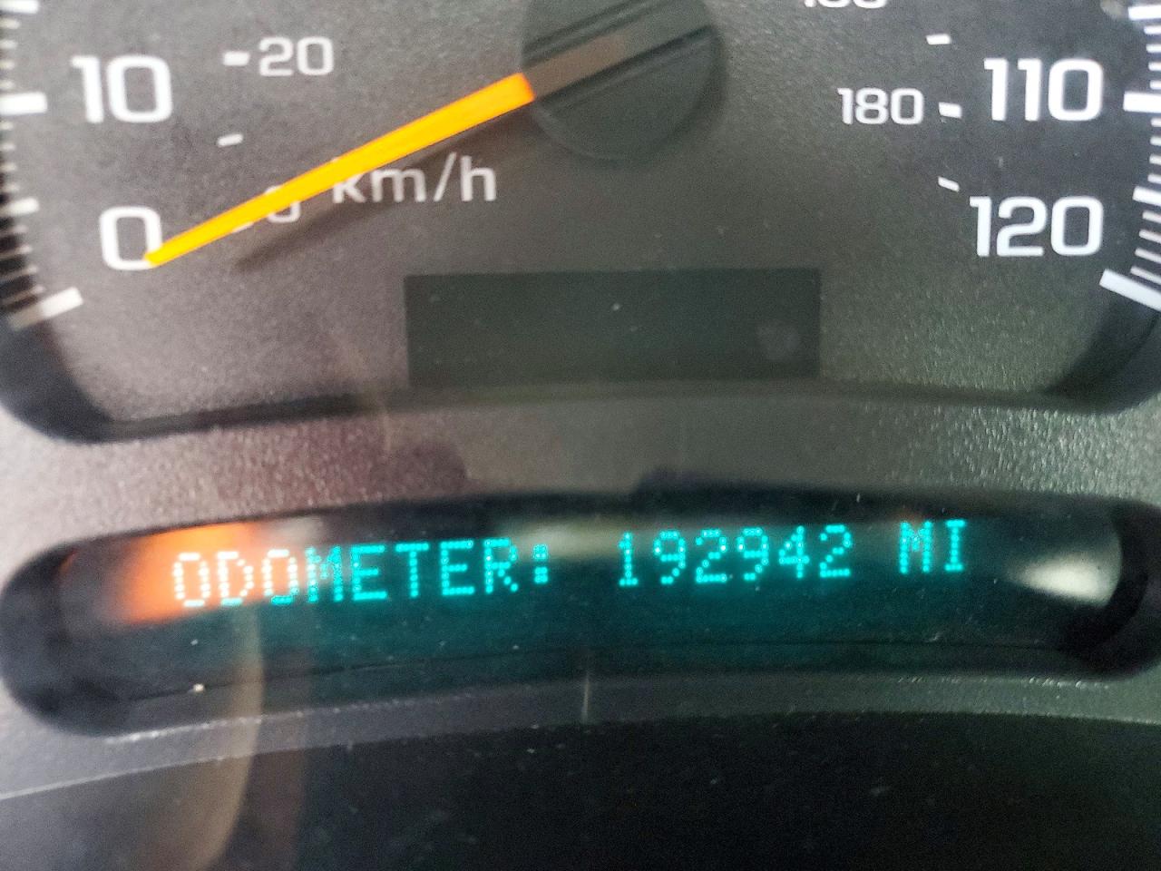 2004 CHEVROLET SILVERADO K1500 photo 9