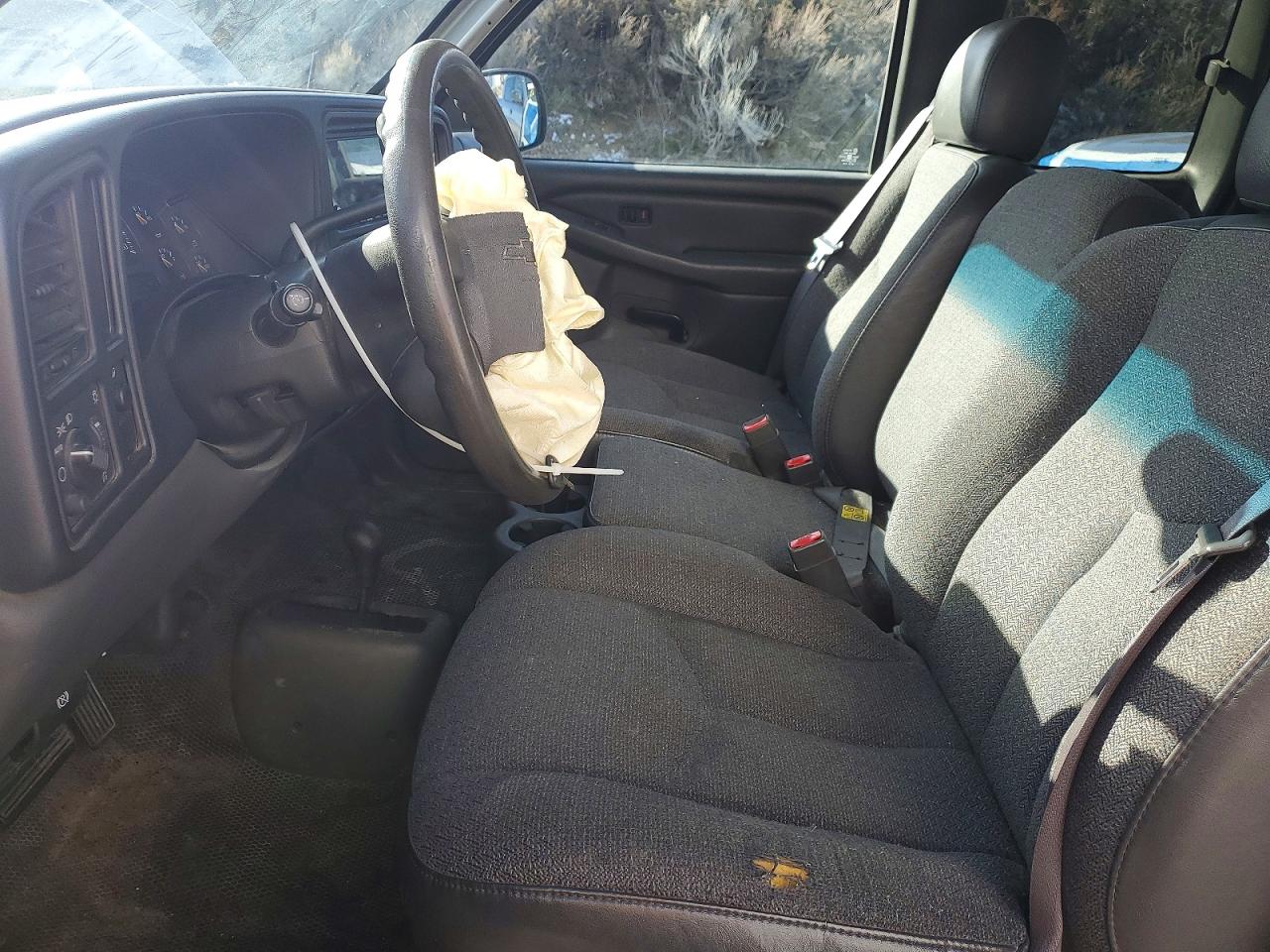 2004 CHEVROLET SILVERADO K1500 photo 7