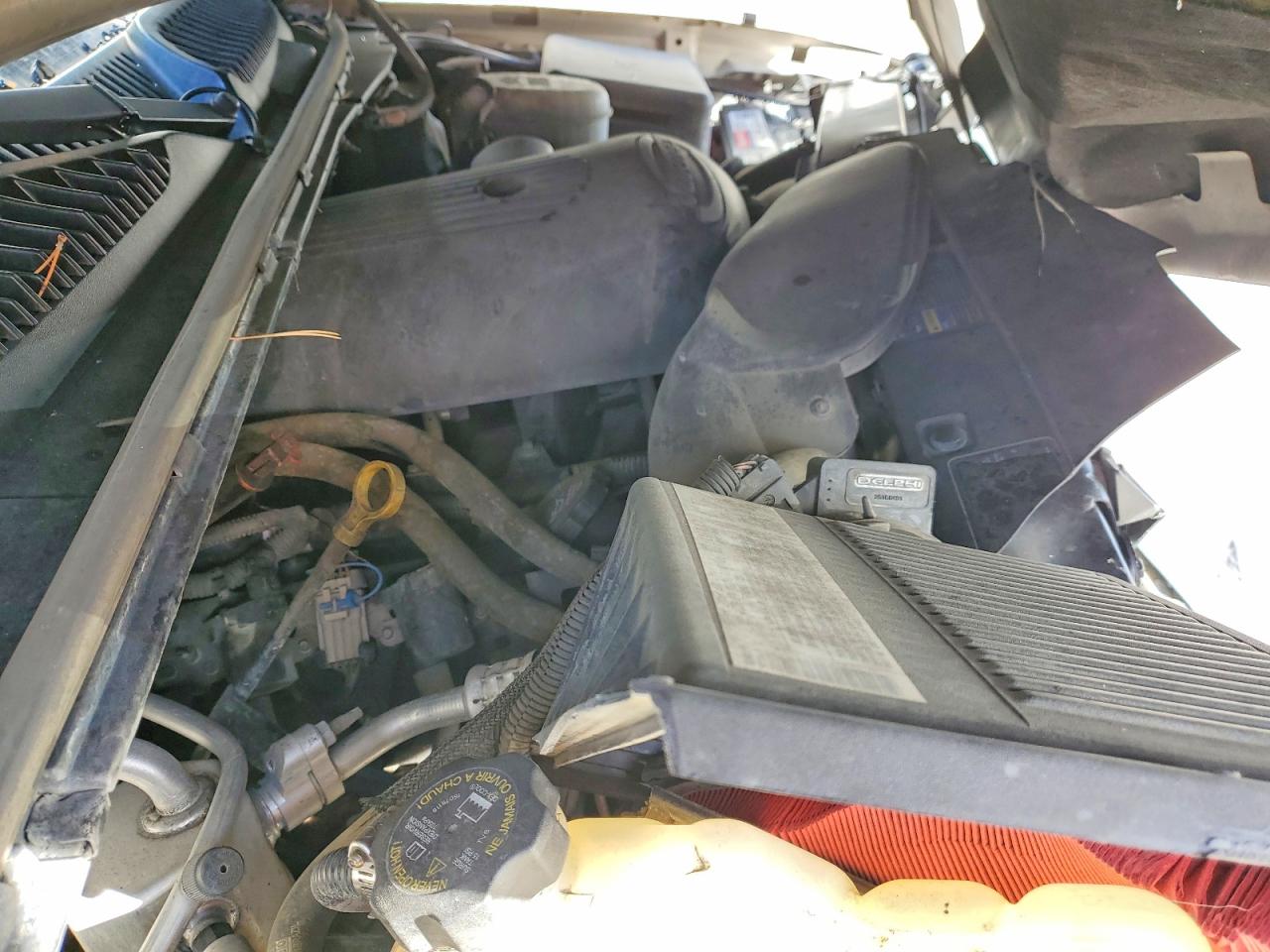 2004 CHEVROLET SILVERADO K1500 photo 11