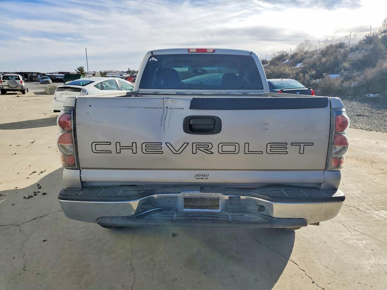 2004 CHEVROLET SILVERADO K1500 photo 6