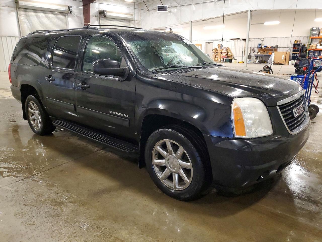 2011 GMC YUKON XL K1500 SLT photo 4