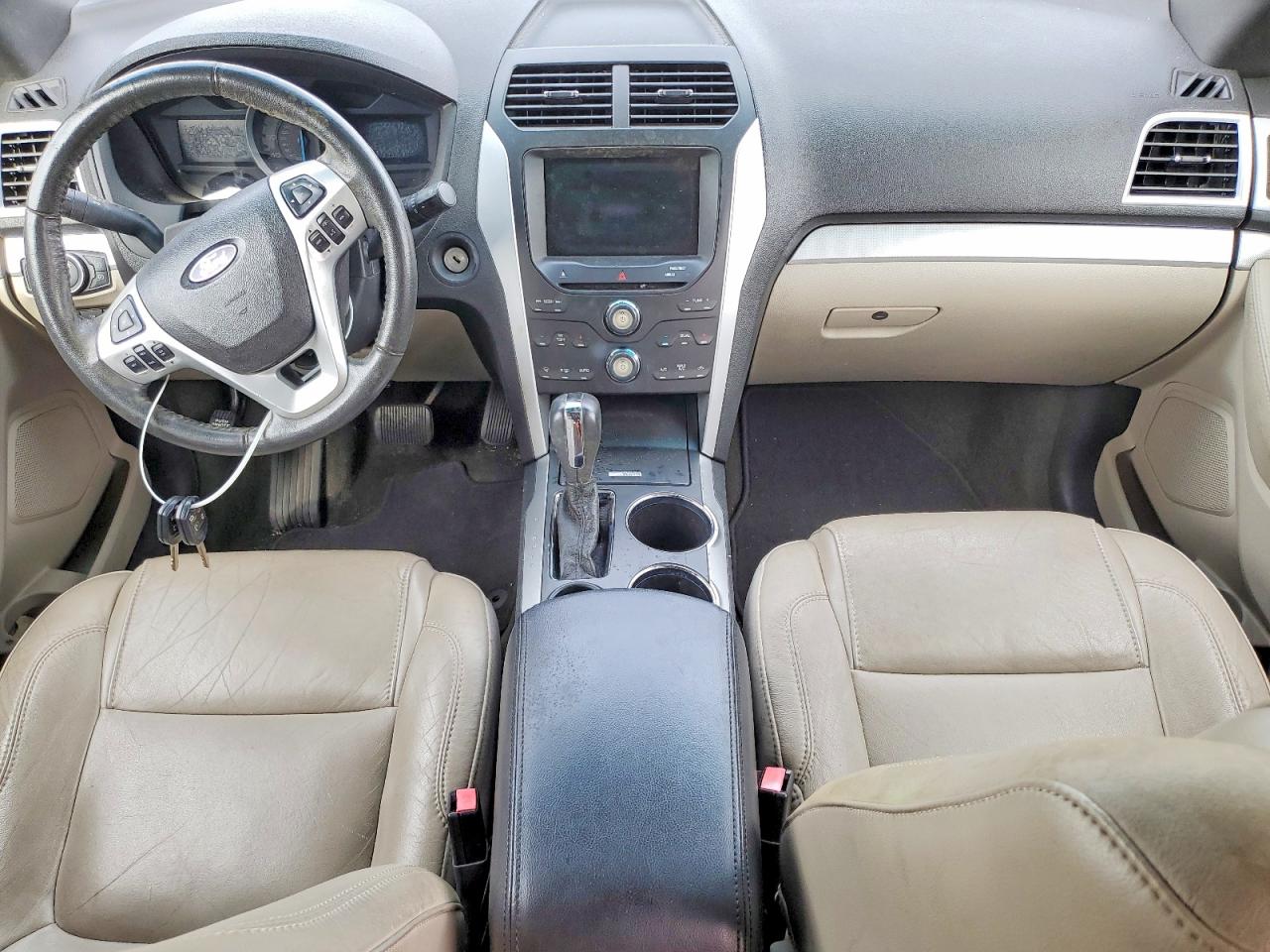 2011 FORD EXPLORER XLT photo 8