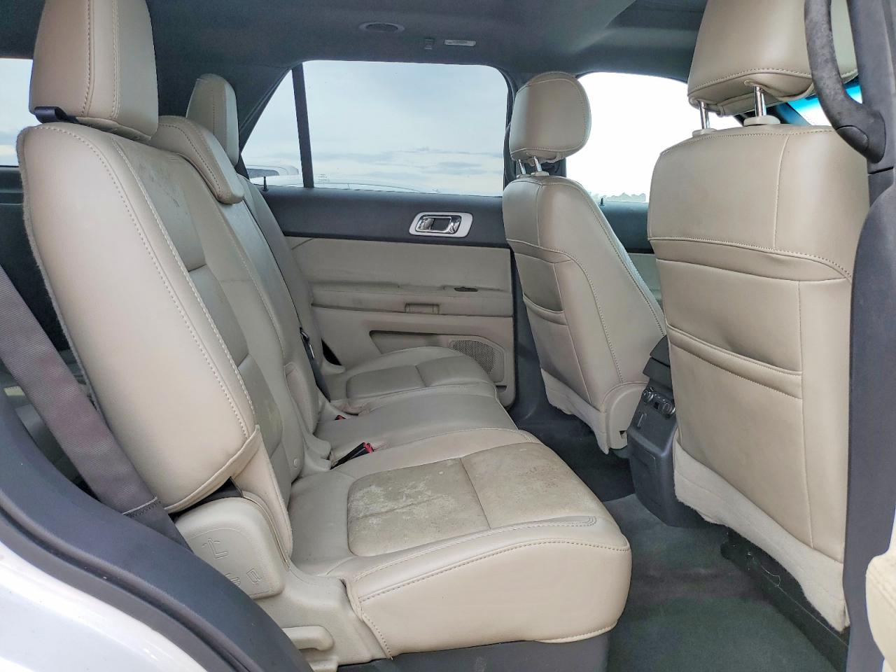 2011 FORD EXPLORER XLT photo 11