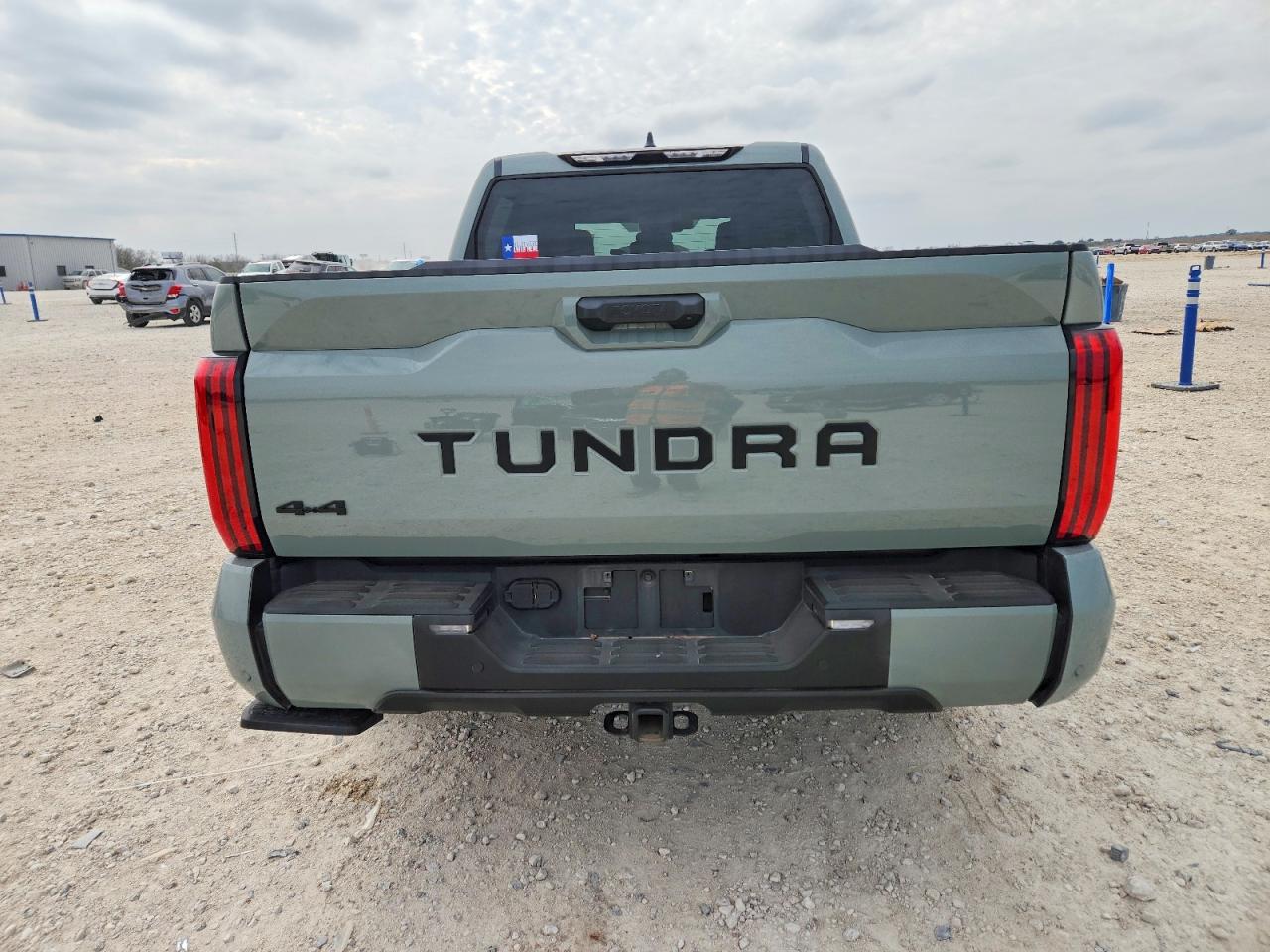 2024 TOYOTA TUNDRA CREWMAX SR photo 6