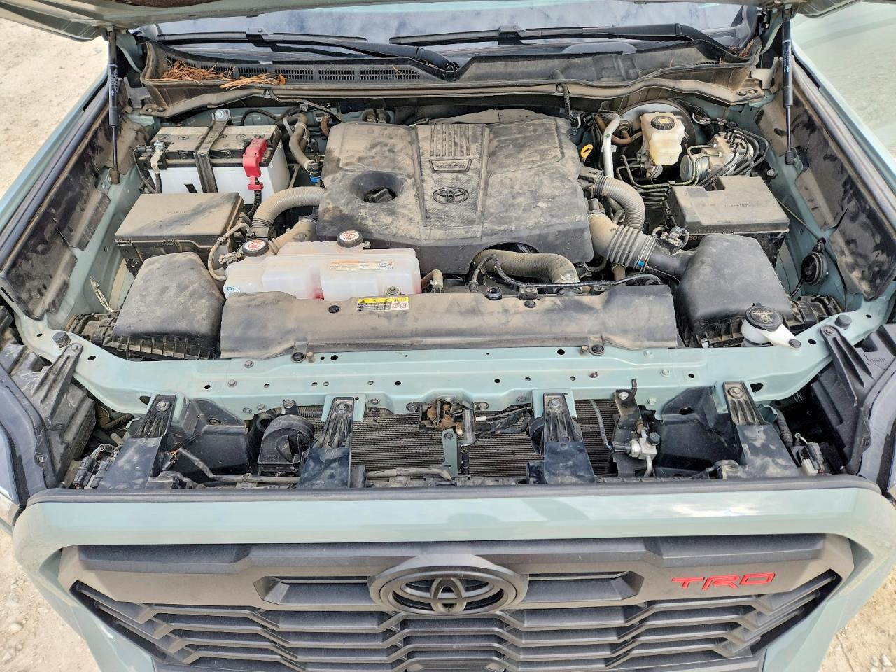 2024 TOYOTA TUNDRA CREWMAX SR photo 11