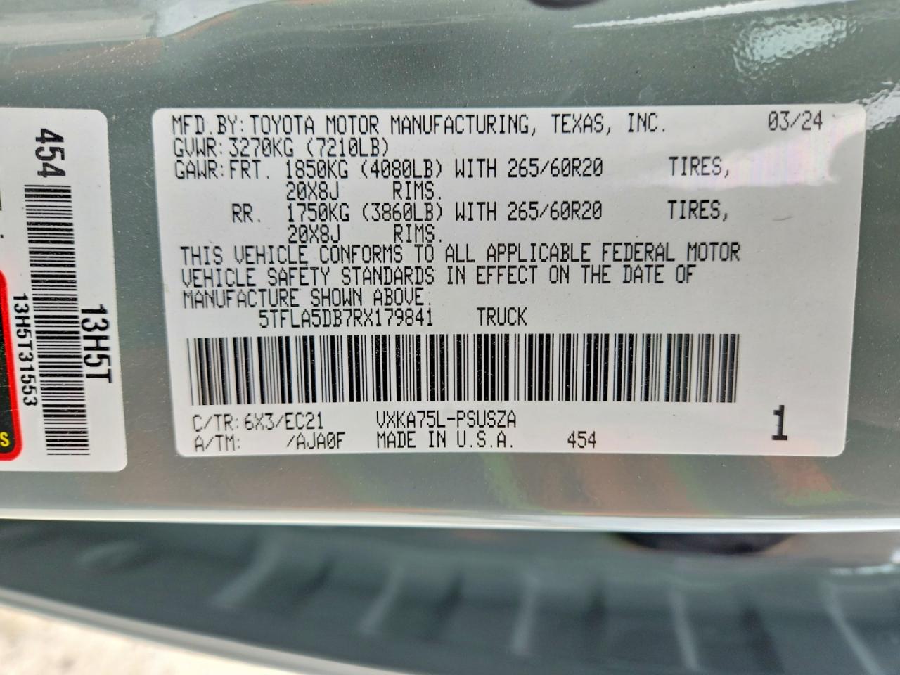2024 TOYOTA TUNDRA CREWMAX SR photo 12