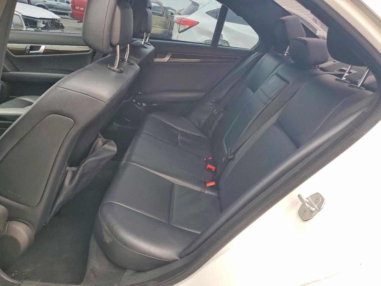 2013 MERCEDES-BENZ C 250 photo 10