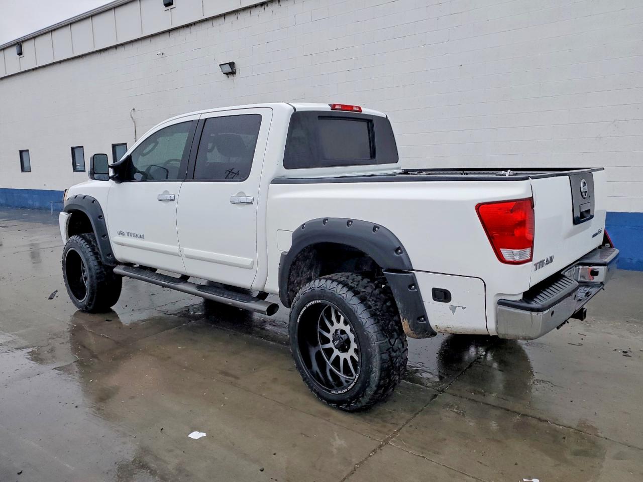 2010 NISSAN TITAN XE photo 2
