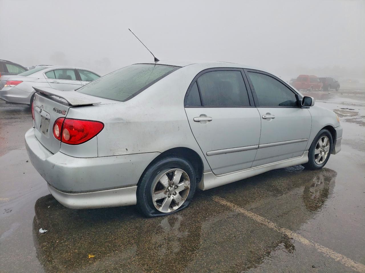2006 TOYOTA COROLLA CE photo 3