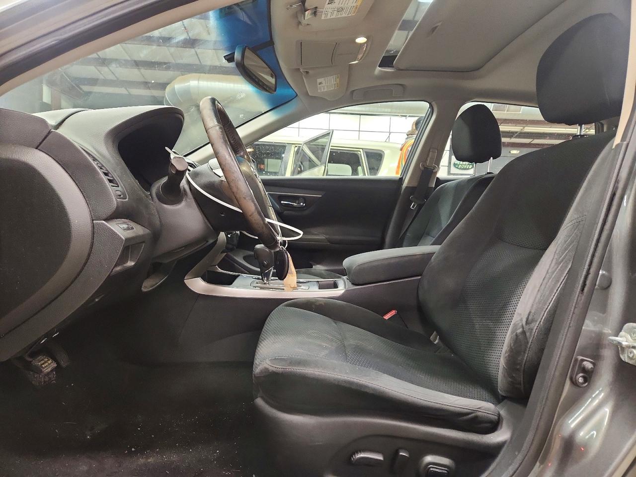2015 NISSAN ALTIMA 2.5 SV photo 13