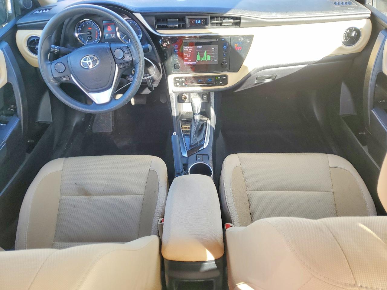 2018 TOYOTA COROLLA L photo 8