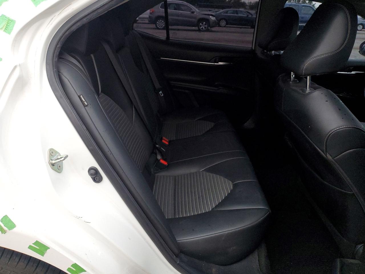 2020 TOYOTA CAMRY SE photo 10
