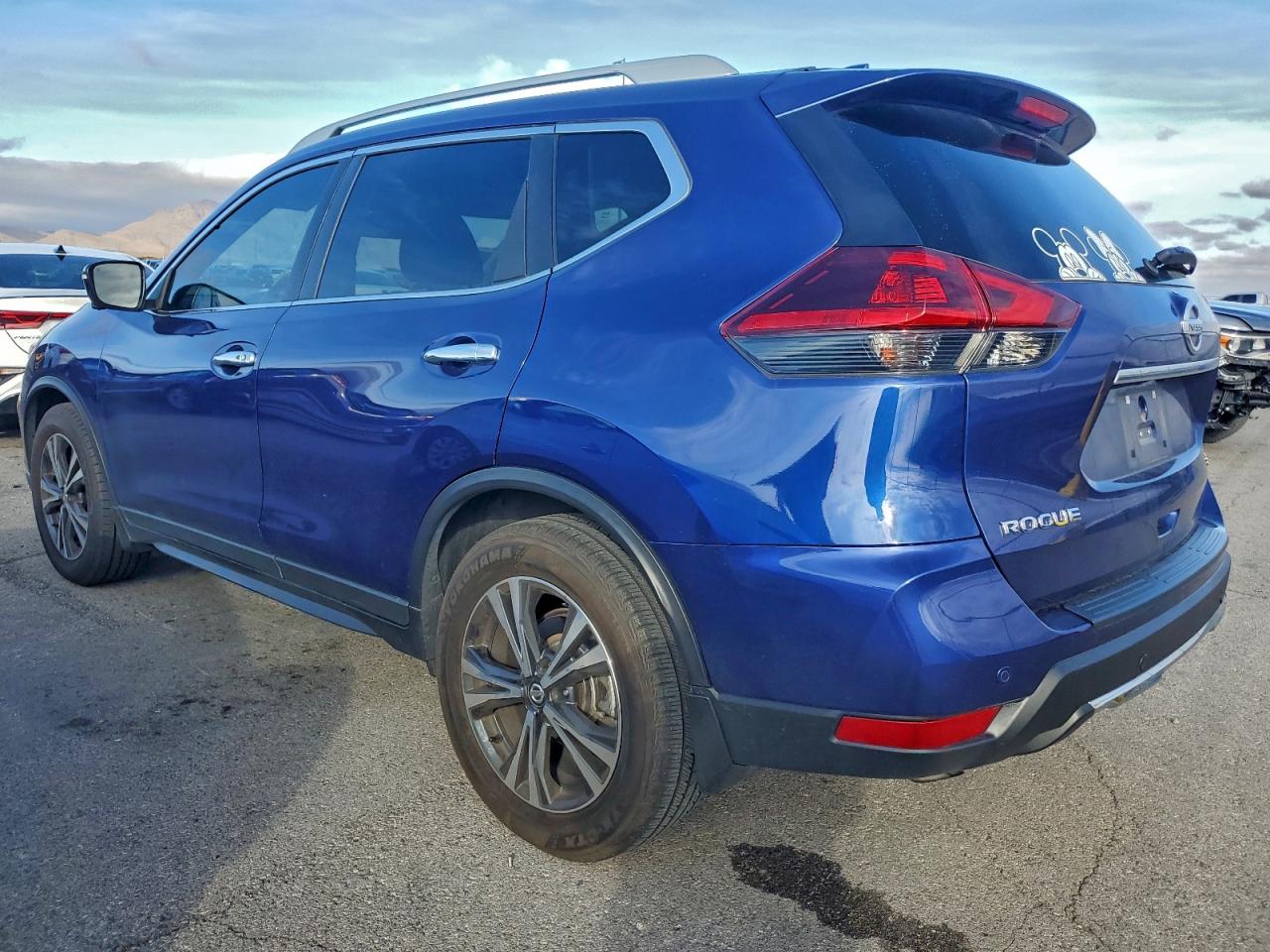 2019 NISSAN ROGUE S photo 2