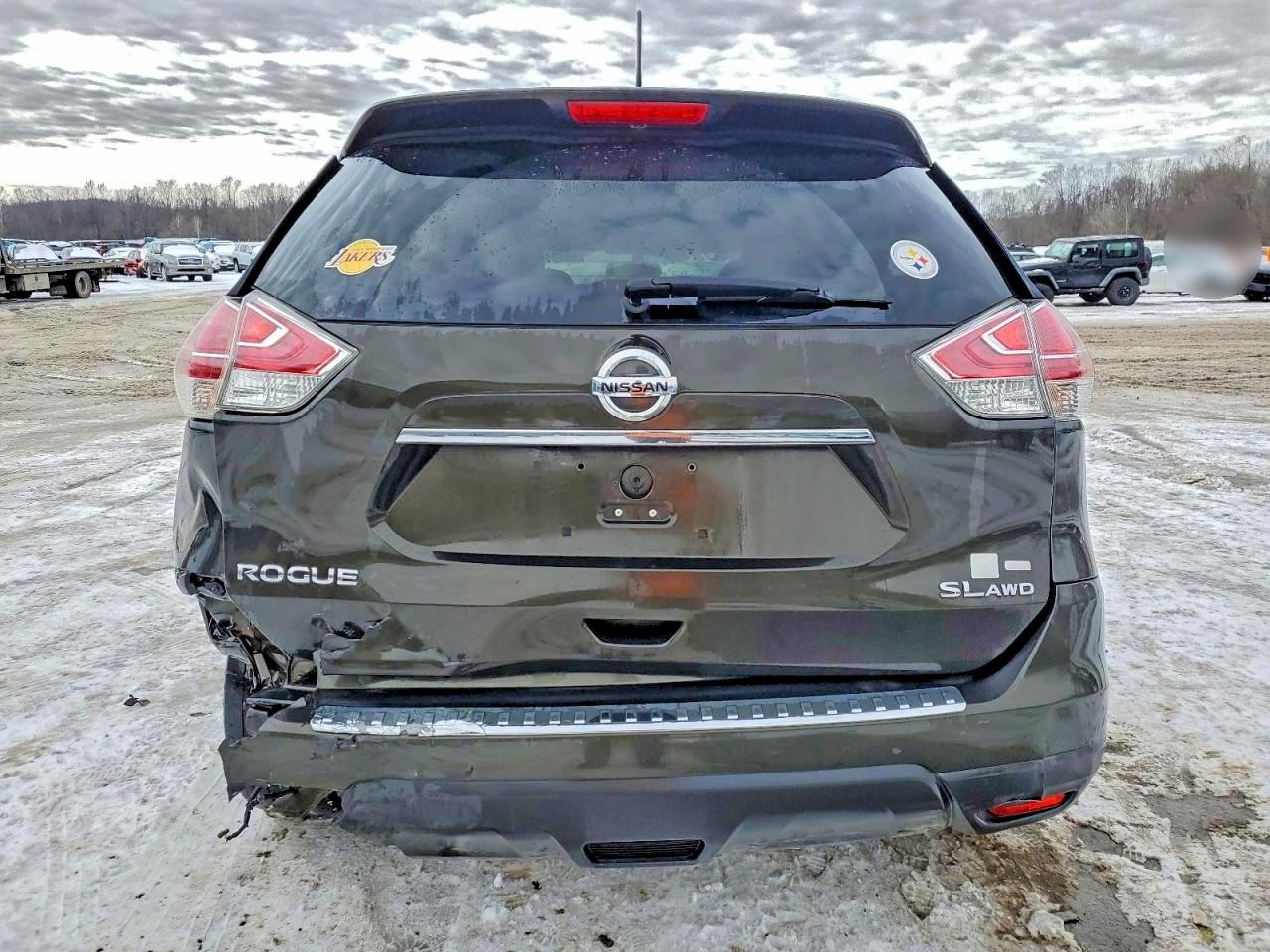 2016 NISSAN ROGUE S photo 6