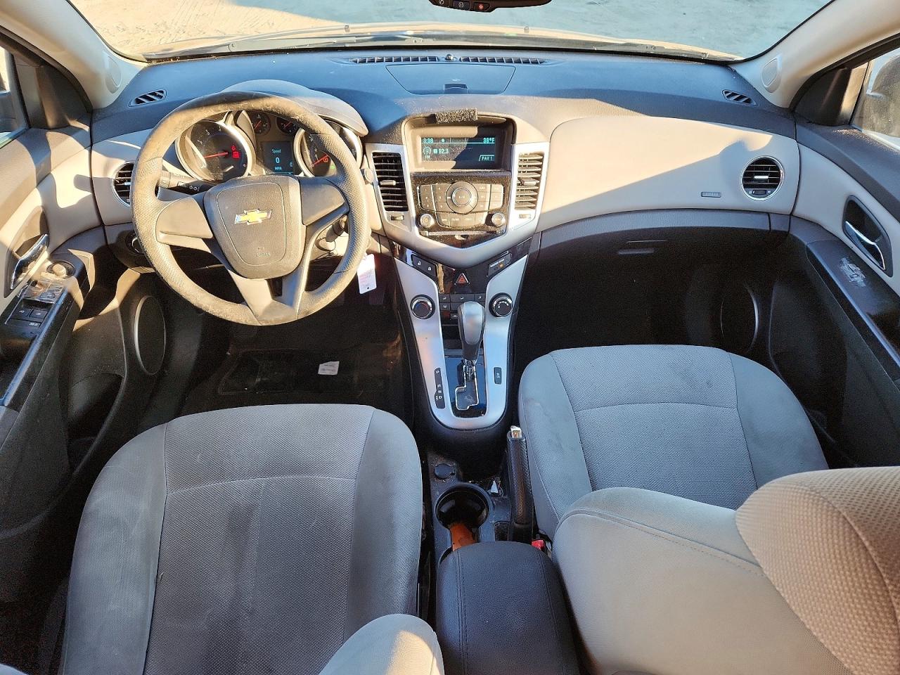 2011 CHEVROLET CRUZE LT photo 8