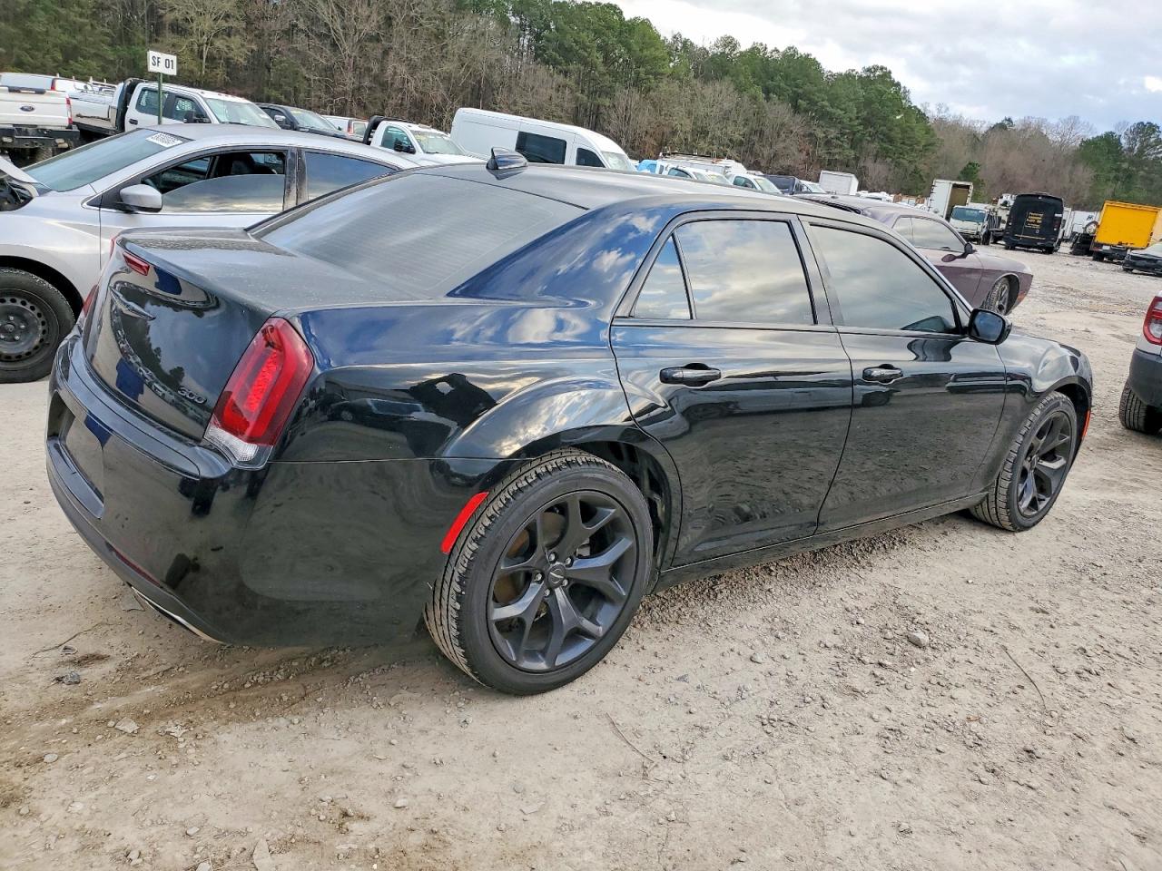 2021 CHRYSLER 300 TOURING photo 3
