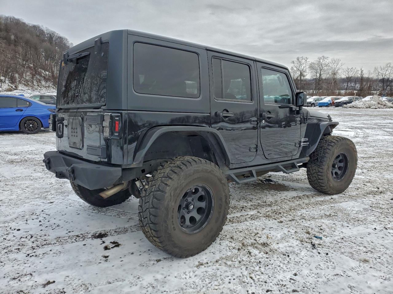 2015 JEEP WRANGLER UNLIMITED SPORT photo 3