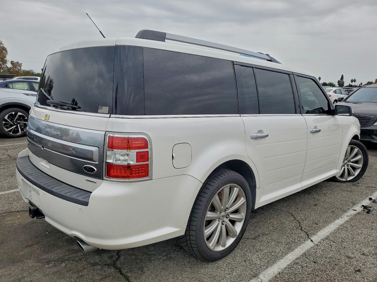 2014 FORD FLEX LIMITED photo 3