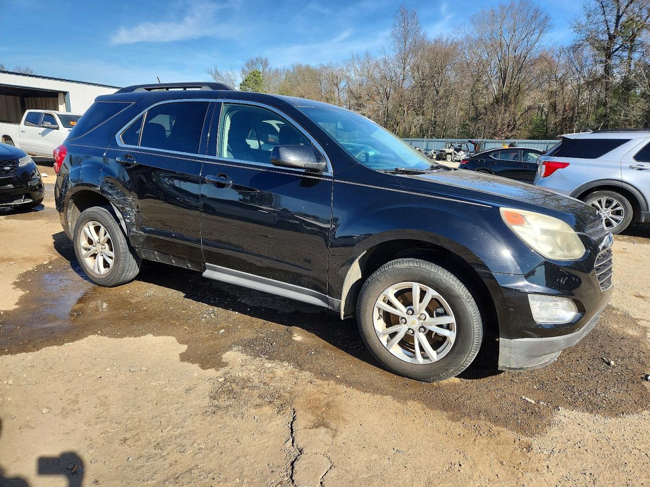 2017 CHEVROLET EQUINOX LT photo 4