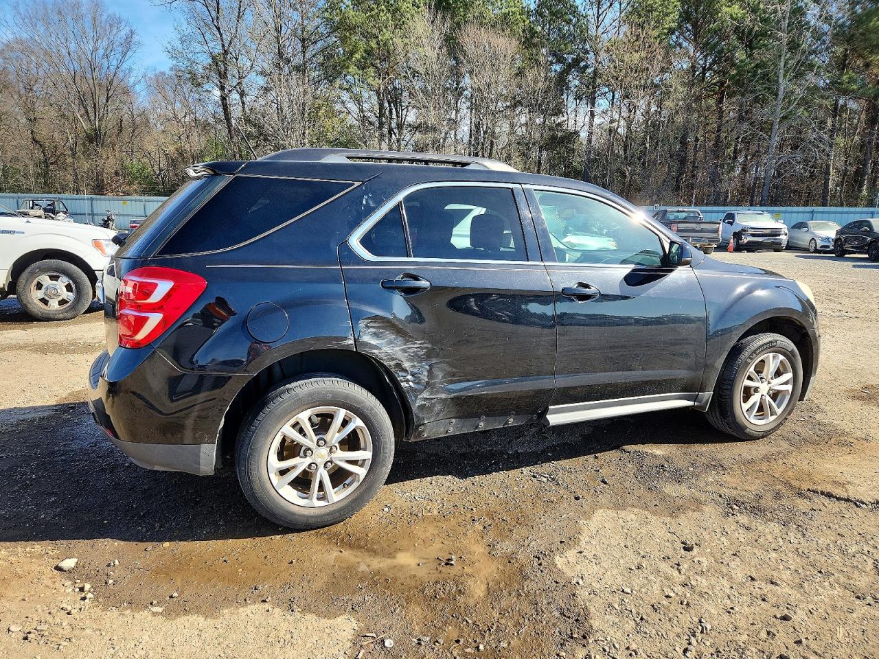 2017 CHEVROLET EQUINOX LT photo 3