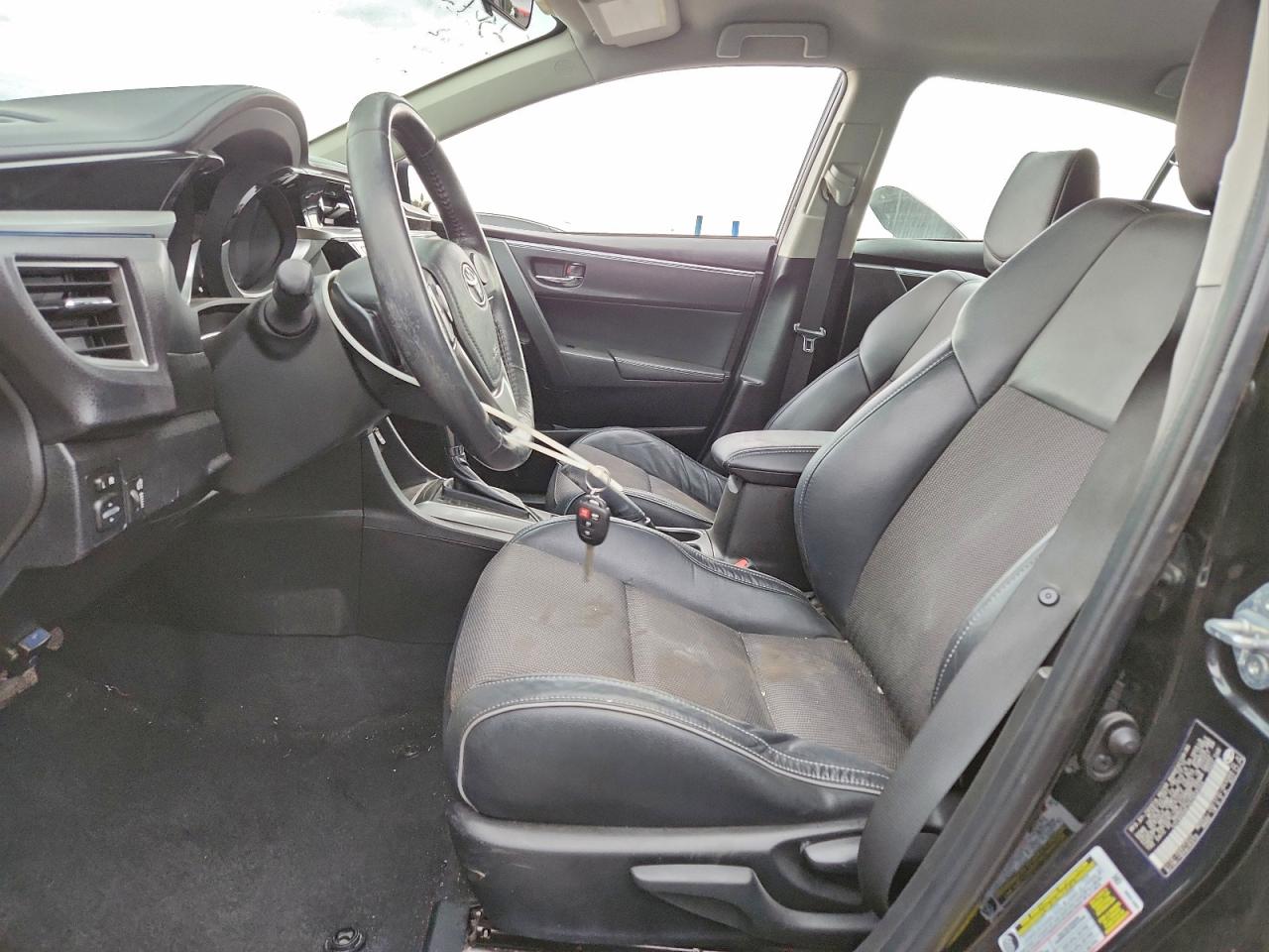 2014 TOYOTA COROLLA L photo 7