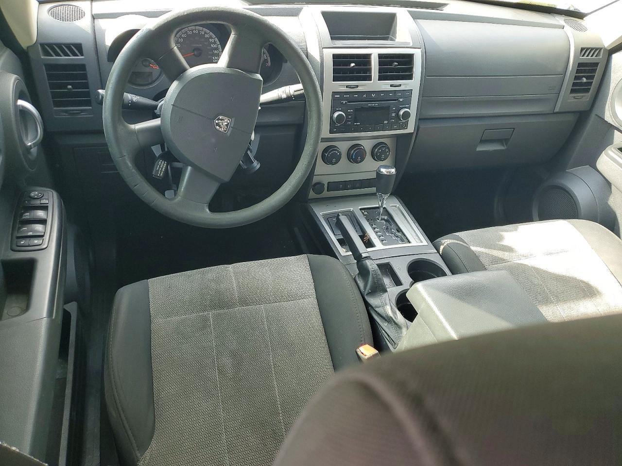 2008 DODGE NITRO SXT photo 8