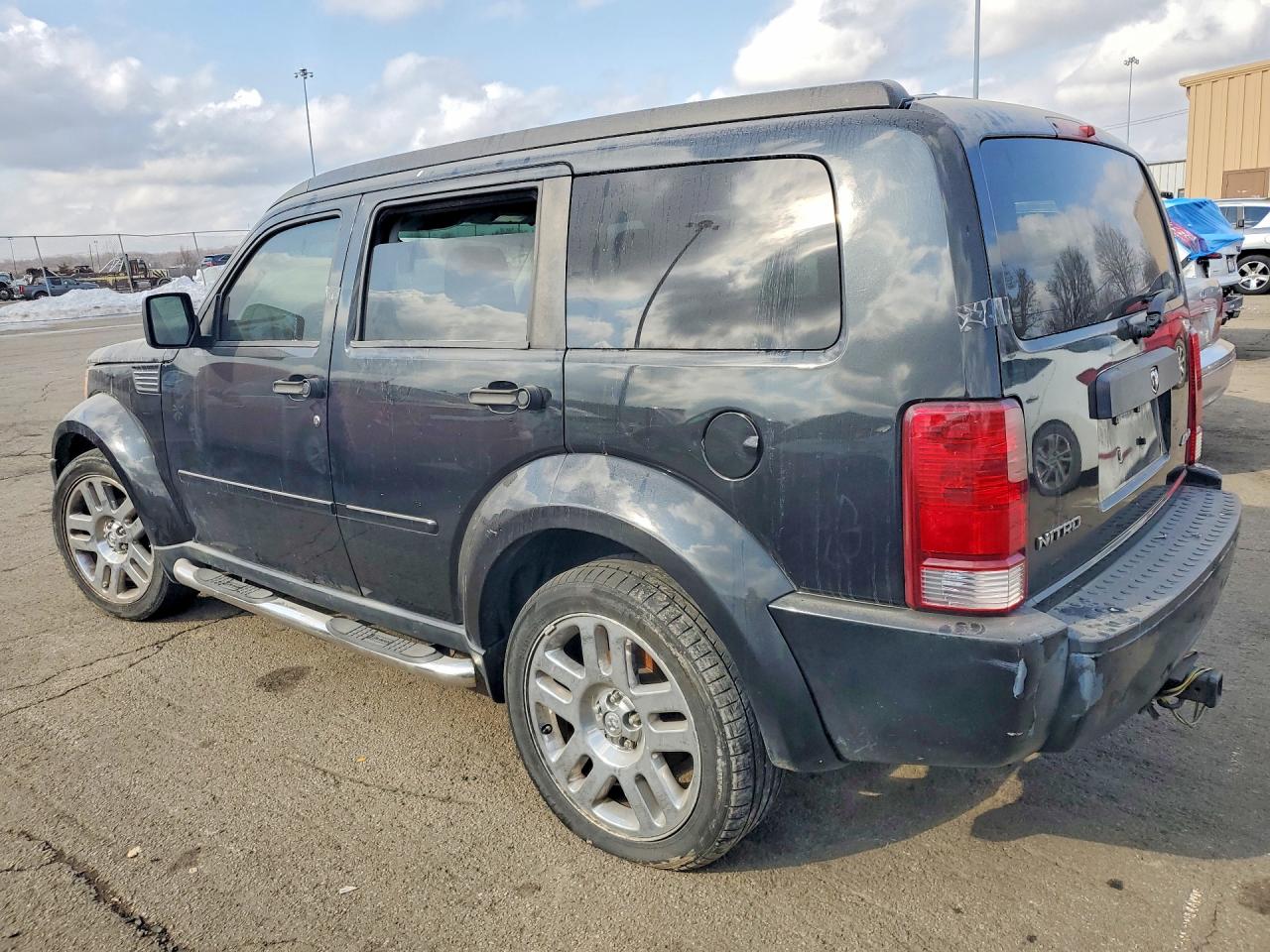 2008 DODGE NITRO SXT photo 2