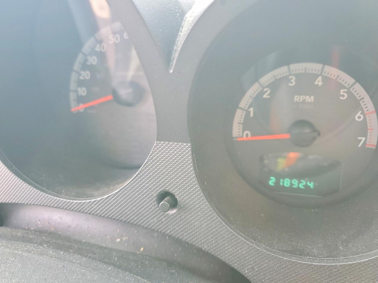2008 DODGE NITRO SXT photo 9